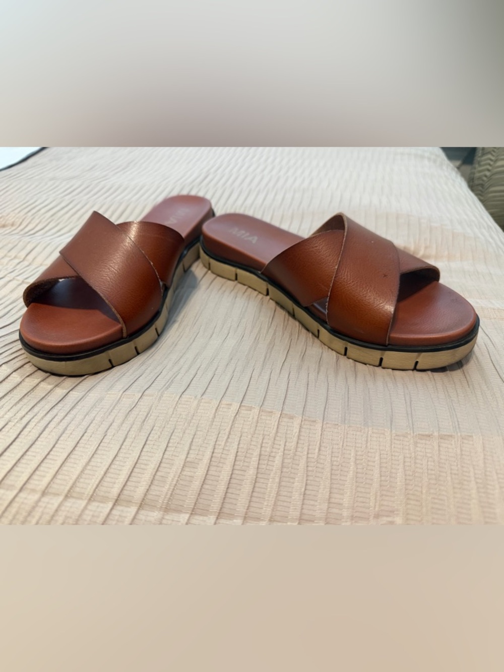MIA Women's Elissa Crisscross Slide Sandal size 8 - Picture 3 of 10
